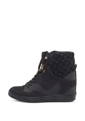 Louis Vuitton Pre-Owned Cliff Monogram sneakers - Black