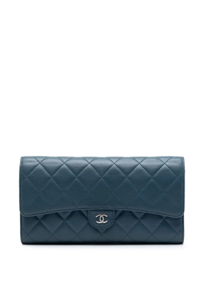 CHANEL Pre-Owned 2012-2013 CC Lambskin Classic Flap Wallet long wallets - Blue