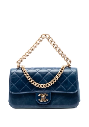 CHANEL Pre-Owned 2018-2019 Small Quilted Calfskin Straight Lined Flap satchel - Blue