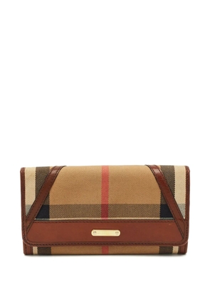 Burberry Pre-Owned Leighton press-stud-fastening wallet - Neutrals