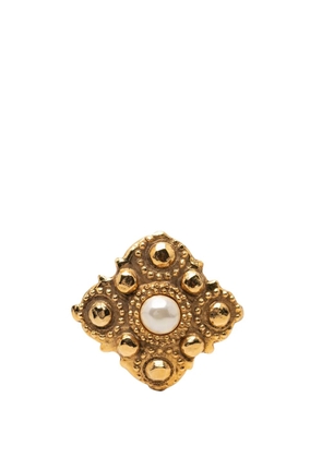 CHANEL Pre-Owned 1980-1990 Gold Plated Rhombus Faux Pearl Brooch costume brooch