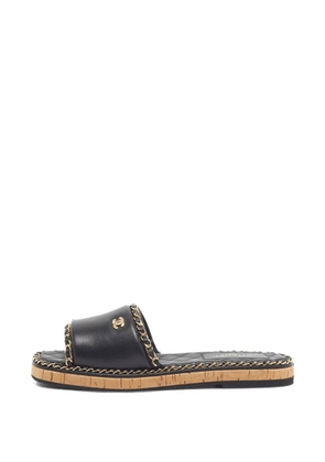 CHANEL Pre-Owned CC chain-link slides - Black