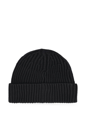 Stone Island logo-patch ribbed-knit beanie hat - Black