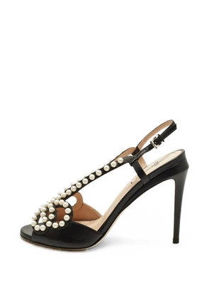 Fendi Pre-Owned faux pearl-embellished slingback sandals - Black