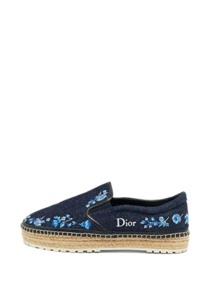 Christian Dior Pre-Owned Prairie embroidered slip-on espadrilles - Blue