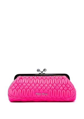 Miu Miu Pre-Owned 2010-2026 Matelasse Nappa Kiss Lock Frame clutch bag - Pink