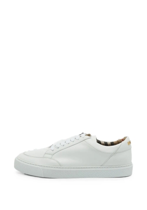 Burberry Pre-Owned Salmond sneakers - White