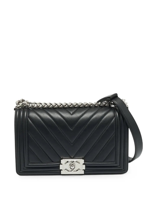 CHANEL Pre-Owned medium Boy chevron-quilted shoulder bag - Black