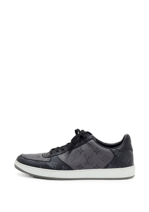 Louis Vuitton Pre-Owned Rivoli Monogram sneakers - Grey