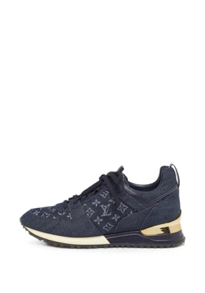 Louis Vuitton Pre-Owned monogram-pattern sneakers - Blue
