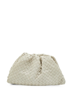 Bottega Veneta Pre-Owned The Oversized Intrecciato clutch bag - Neutrals