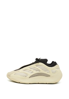 adidas Yeezy 700 V3 Azael sneakers - Neutrals