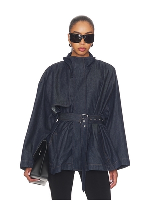 FRAME The Denim Short Field Trench in Blue. Size L. Also in XS, S, M.