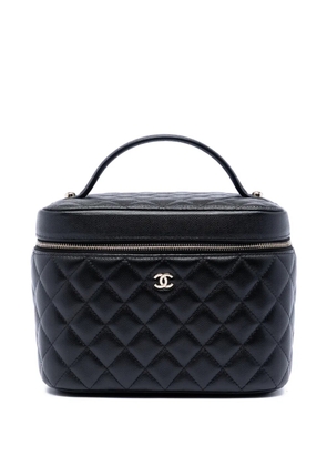 CHANEL Pre-Owned 2021 Medium CC Quilted Caviar Case vanity bag - Black