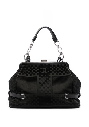 CHANEL Pre-Owned 2005-2006 CC Check Embossed Velvet Belted Side Frame Bag shoulder bag - Black