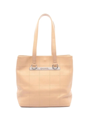 CHANEL Pre-Owned 2005-2006 Caviar Leather Chocolate Bar tote bag - Neutrals