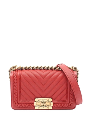 CHANEL Pre-Owned 2018 Small Chevron Caviar Braided Boy Flap crossbody bag - Red