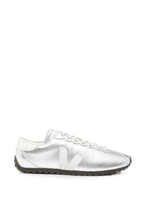 VEJA Cateyes metallic-leather sneakers - Silver