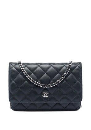 CHANEL Pre-Owned 2010-2011 CC Quilted Lambskin Wallet On Chain crossbody bag - Black
