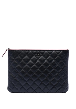 CHANEL Pre-Owned 2015-2016 Medium Quilted Lambskin O Case clutch bag - Black