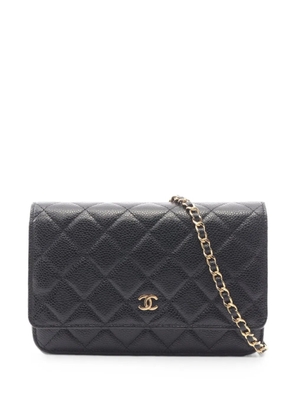 CHANEL Pre-Owned 2010s quilted cross body bag - Black