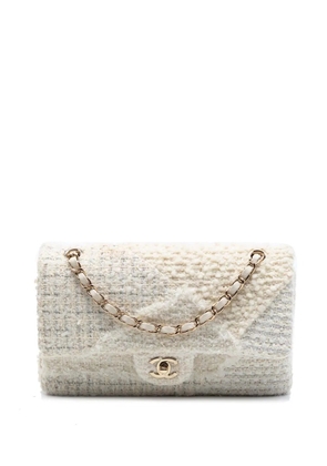CHANEL Pre-Owned 2020 Medium Classic Tweed Patchwork Double Flap shoulder bag - White