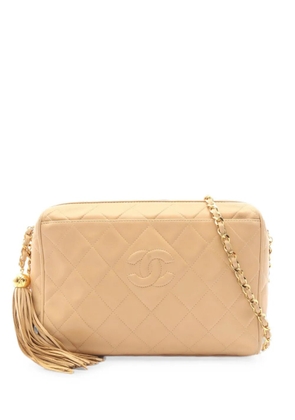 CHANEL Pre-Owned 1994-1996 Matelasse tassel shoulder bag - Neutrals