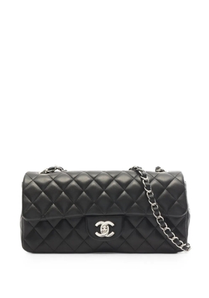 CHANEL Pre-Owned 2008-2009 Matelassé East-West shoulder bag - Black