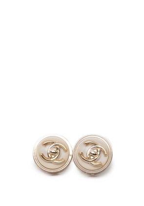 CHANEL Pre-Owned 2023 CC Resin Gold Plated Turn Lock Bullet Back Earrings costume earrings - White