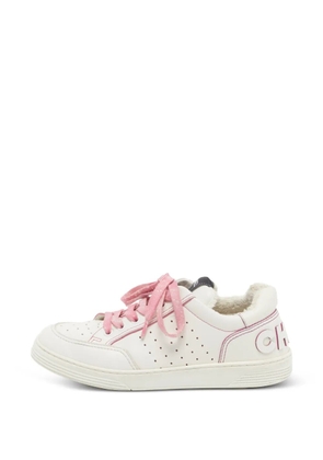 CHANEL Pre-Owned CC logo sneakers - White