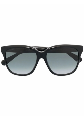 Gucci Eyewear oversized cat-eye sunglasses - Black