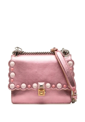 Fendi Pre-Owned 2010-2026 Small Metallic Scalloped Leather Studded Pearl Kan I crossbody bag - Pink