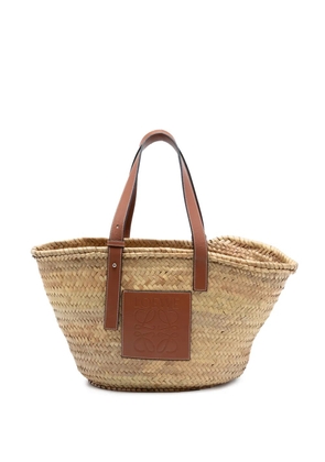 Loewe Pre-Owned 2018 Medium Raffia Anagram Basket tote bag - Neutrals