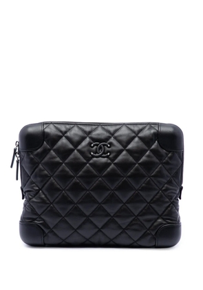 CHANEL Pre-Owned 2019 Large CC Quilted Lambskin Classic Trunk Case clutch bag - Black