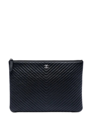 CHANEL Pre-Owned 2016-2017 Medium CC Chevron Caviar O Case clutch bag - Black