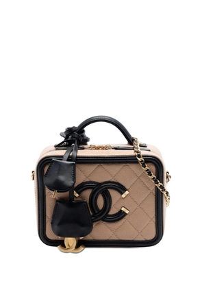 CHANEL Pre-Owned 2018-2019 Small Bicolor Caviar CC Filigree Vanity Case satchel - Brown