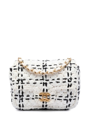 CHANEL Pre-Owned 2021-2026 CC Mini Raffia Effect Tweed Flap crossbody bag - White