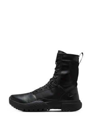 Nike SFB Air Field Ukiah 8 hi-top sneakers - Black