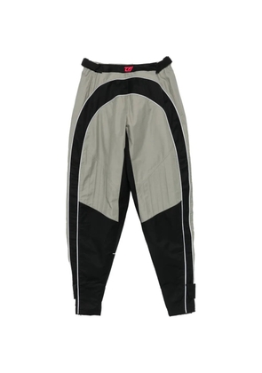 The Attico logo-patch trousers - Black