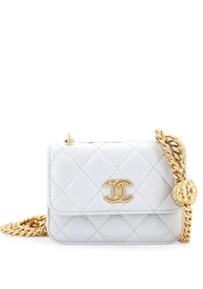 CHANEL Pre-Owned Sweet Camellia Flap Clutch with Chain Quilted Lambskin Mini crossbody bag - Grey