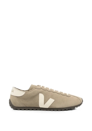 VEJA Tenis Cateyes V-logo suede sneakers - Neutrals