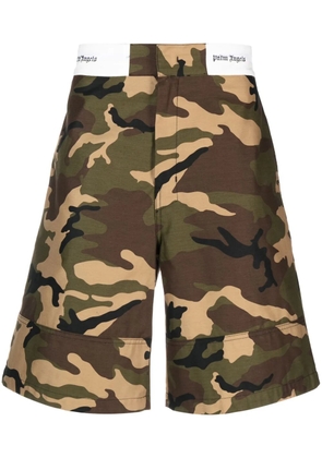 Palm Angels Sartorial-waistband camouflage-print shorts - Green