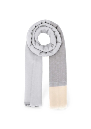 Gucci GG-motif frayed scarf - Grey
