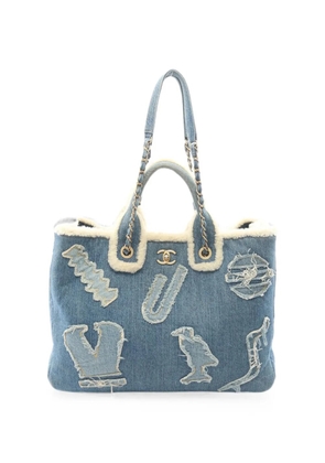 CHANEL Pre-Owned 2019 large denim two-way handbag - Blue