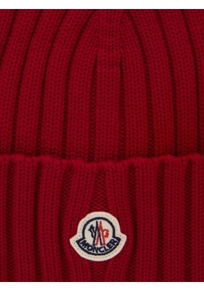 Moncler logo-patch ribbed-knit beanie hat - Red