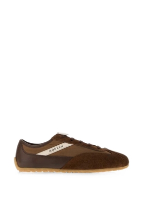 Alexander McQueen panelled suede sneakers - Brown