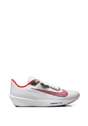 Nike Rival Fly 4 sneakers - White