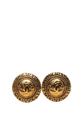 CHANEL Pre-Owned 1970-1980 CC Gold Plated Round Clip On Earrings costume earrings