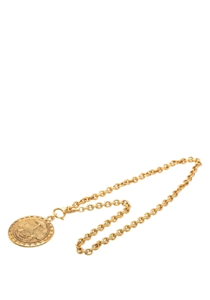 CHANEL Pre-Owned 1970-1980 CC Gold Plated Crest Medallion Pendant Necklace costume necklace
