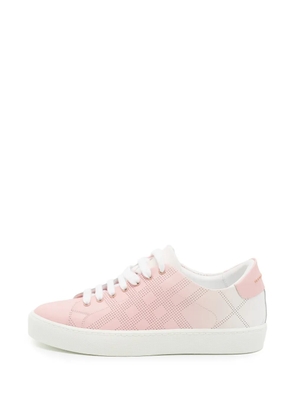 Burberry Pre-Owned Westford perforated sneakers - Pink